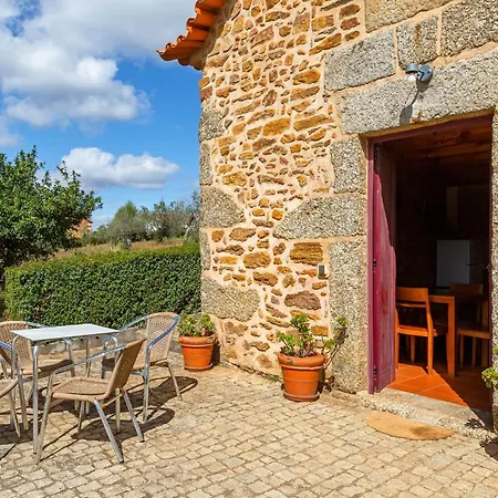Farm stay Raizes Da Vinha - Refugio Na Natureza Da Serra Da Estrela By Matias Nature *